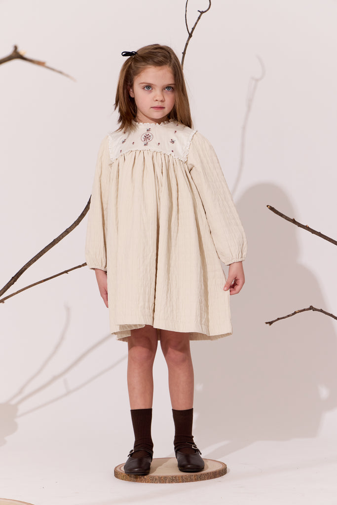 Klai Bib Bud Natural Dress