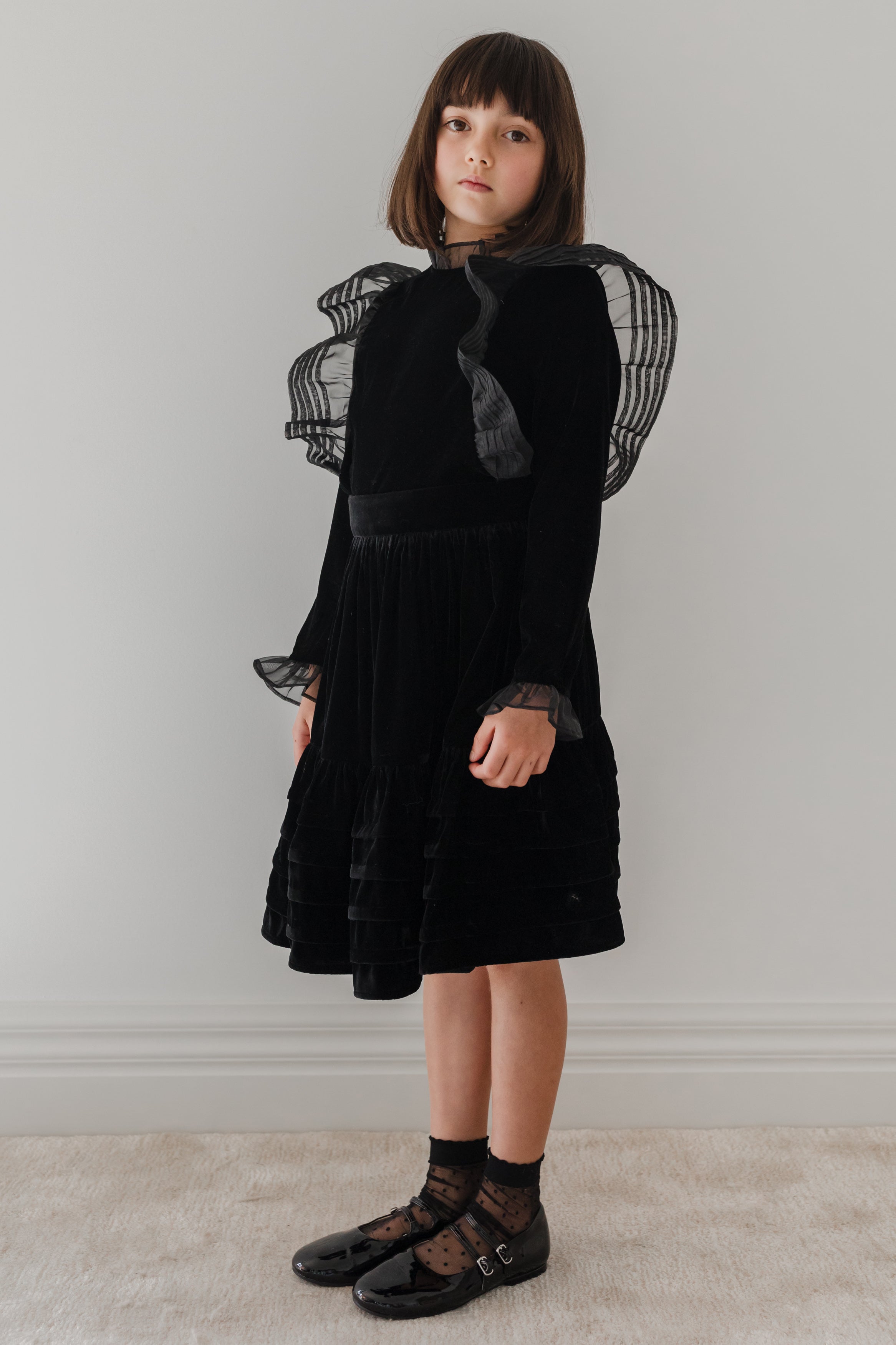 Petite Amalie Black Velvet Pleated Skirt MIDI 3098 8Y