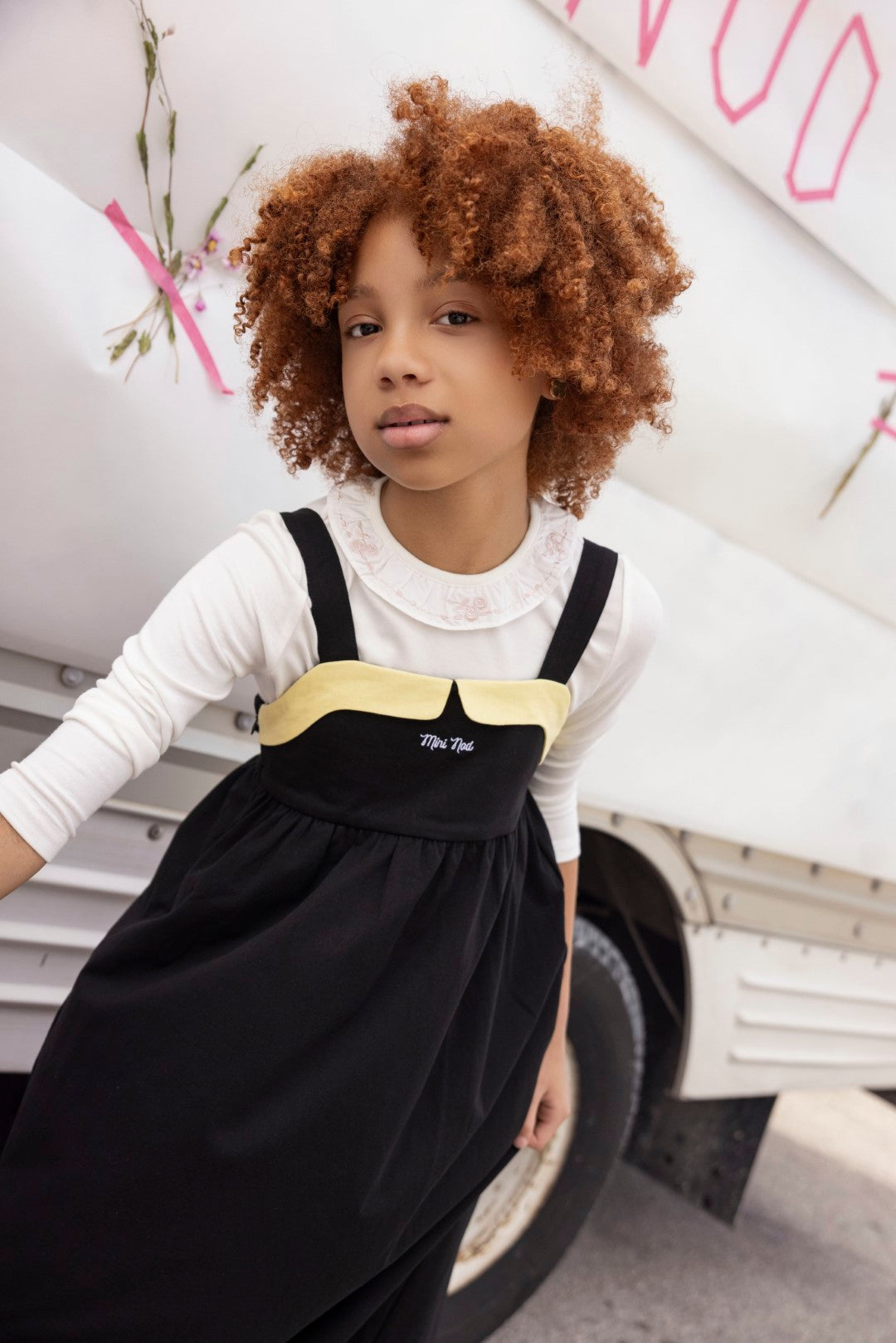Mini Nod Short Pinafore Black/ Yellow Dress 3Y / Yellow, Size 3Y | Macaroni Kids